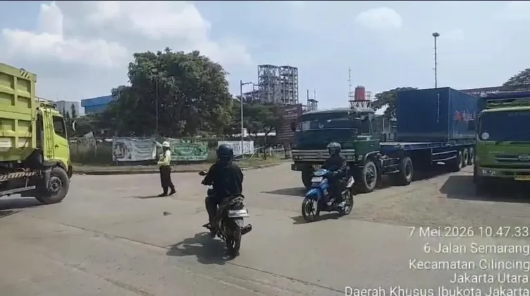 Akses Vital Kbn Marunda Tersendat Parah Kemacetan Pagi Hari Lumpuhkan Cilincing